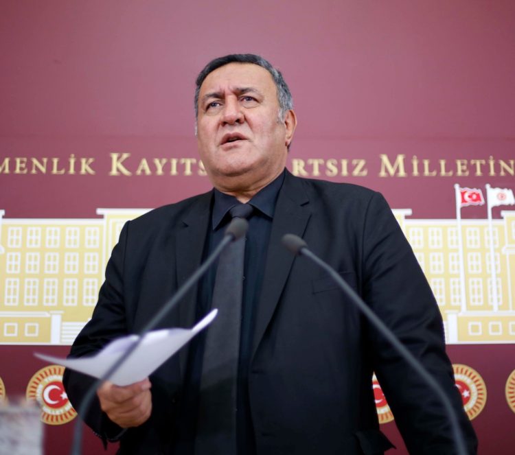 GÜRER: TOPRAK İSYAN ETTİ! 25 İLDE 141 DEKAR ALAN KARANTİNAYA ALINDI