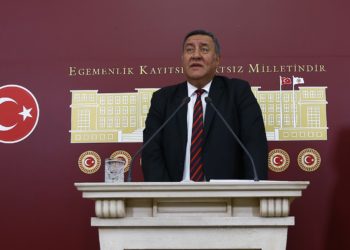 Bakanlık denetim yapmıyor mu? Gürer: “Zararlı ürünler kamuoyuna açıklanmalı”