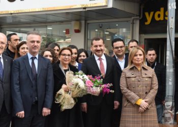 Bakan Pekcan’dan SKM’ye ziyaret