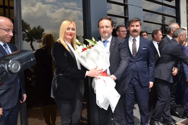 Karesi ve Altıeylül’de Başkanlar Göreve Başladı