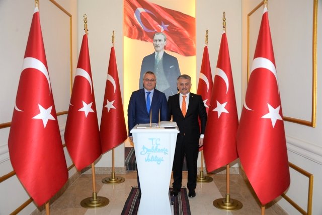 Manisa Valisi Ahmet Deniz, Balıkesir Valisi Yazıcı’yı Ziyaret Etti