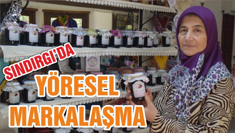 Yöresel Tat Tarhana Bezdirmesi Sındırgı Sofrası’nda Ziyaretçilerin de Beğenisine Sunuluyor