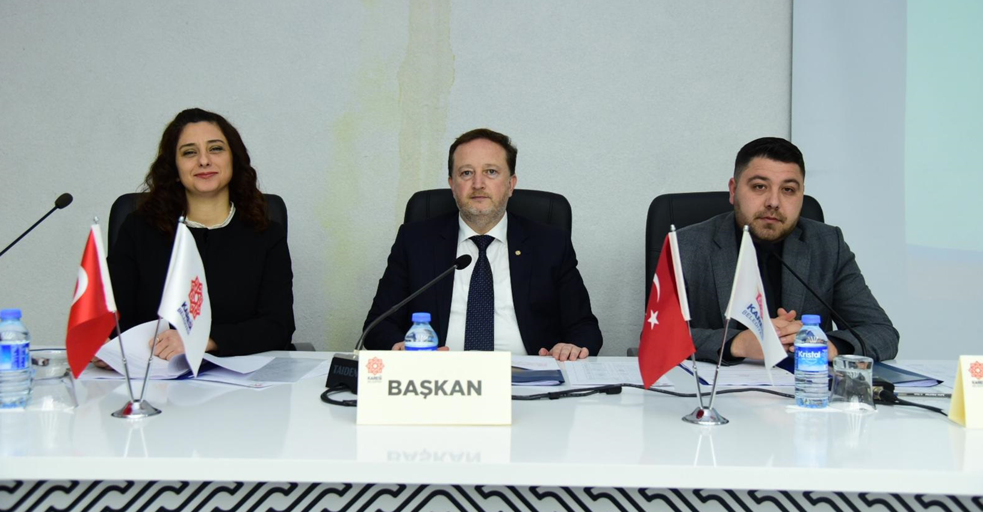 KARESİ’DE AHDE VEFA