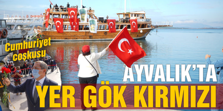 Ayvalık Cumhuriyet Bayramı için süslendi