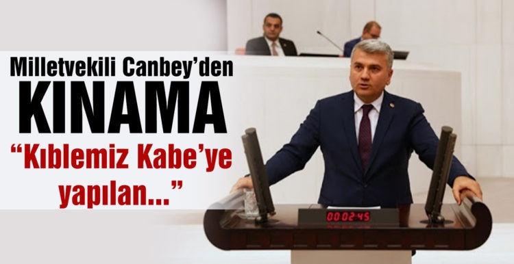 AK Parti’li Canbey’den Boğaziçi Üniversitesi önünde Kabe fotoğrafının yere serilmesine kınama