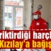 Biriktirdiği harçlıkları Kızılay’a bağışladı