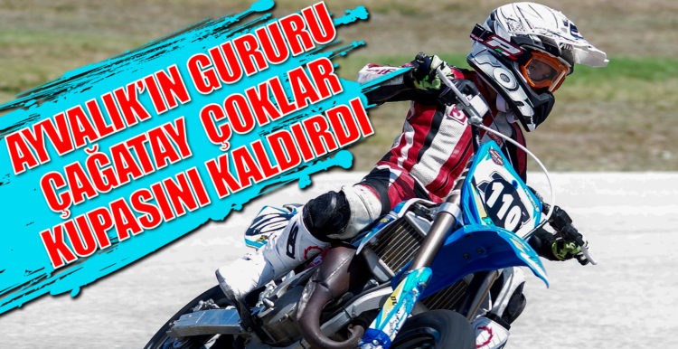 10 Yaşındaki Ayvalıklı Motosikletçi Kupasına Kavuştu