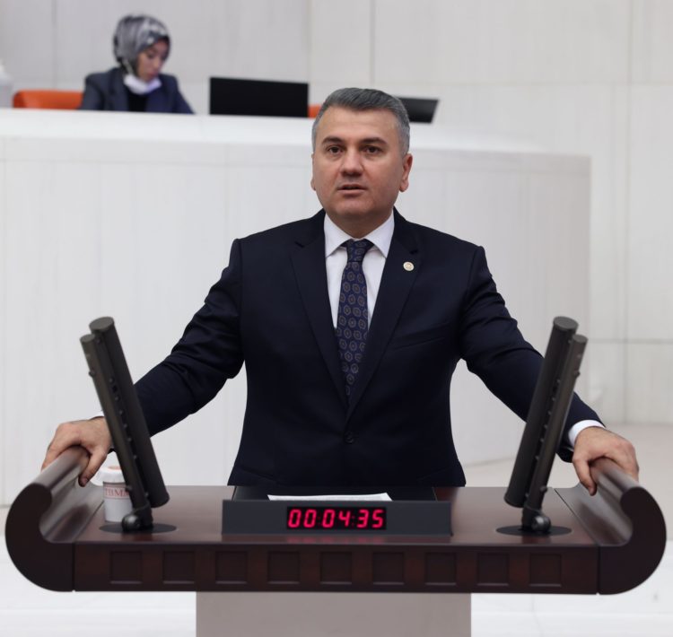 Milletvekili Mustafa Canbey, Meclis’te Metaverse’ü Anlattı