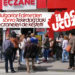 Bulgar Turistler Eczane Önünde Kuyruk Oluşturdu