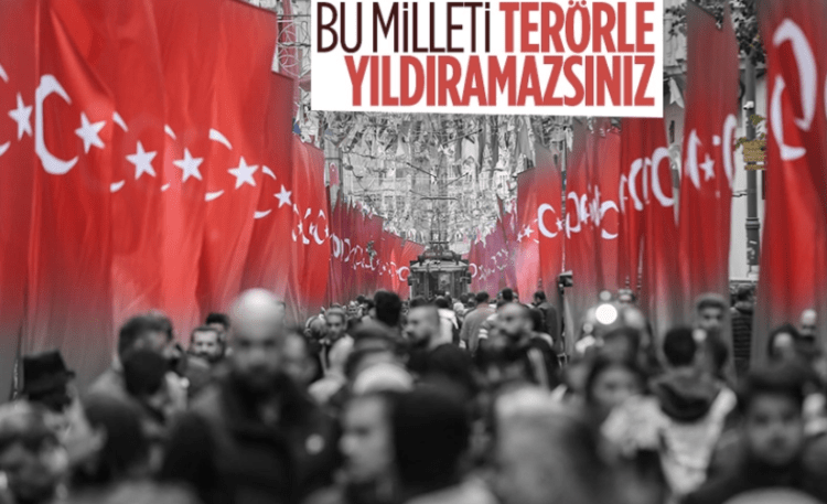 Taksim 1200 Türk Bayrağıyla Donatıldı