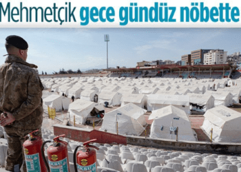 Kahraman Mehmetçik, çadır kentlerde 24 saat yangın nöbeti tutuyor