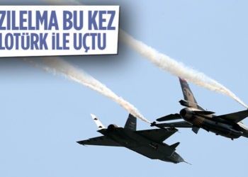 Kızılelma ve SOLOTÜRK’ten birlikte tarihi uçuş