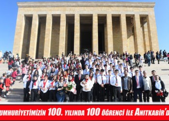 Altıeylül Cumhuriyetimizin 100. yılında 100 öğrenci ile Anıtkabir’de
