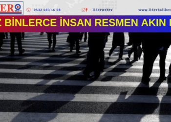 Yüz binlerce insan resmen akın etti