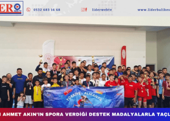 Başkan Ahmet Akın’ın spora verdiği destek madalyalarla taçlanıyor