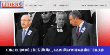 Kemal Kılıçdaroğlu ile Özgür Özel, Hasan Gülay’ın cenazesinde tokalaştı
